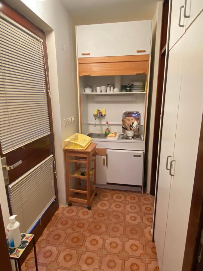Apartments Stella-Dora Лопар Екстериор снимка